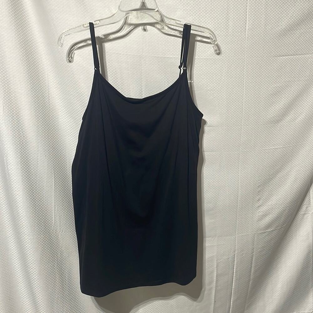 Inc 2x black adjustable spaghetti strap tank shelf bra euc longer style layering